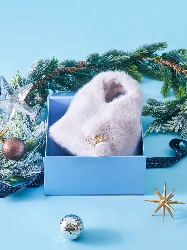 ＜SNIDEL（スナイデル）＞想いを包む、とっておきの冬ギフト「HOLIDAY GIFT SELECTION」を公開！この冬だけの限定カラー＆スペシャルボックスが登場 画像 10