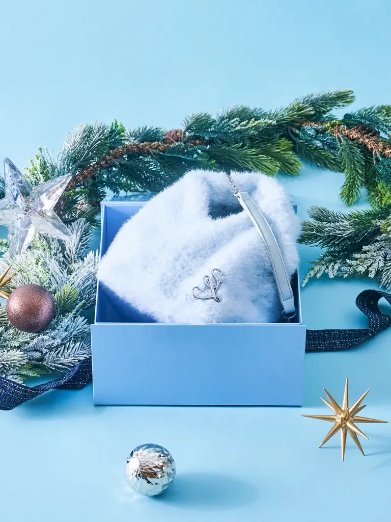 ＜SNIDEL（スナイデル）＞想いを包む、とっておきの冬ギフト「HOLIDAY GIFT SELECTION」を公開！この冬だけの限定カラー＆スペシャルボックスが登場 画像 11