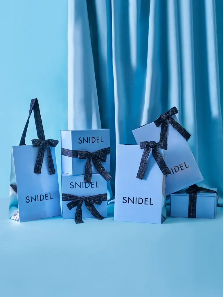 ＜SNIDEL（スナイデル）＞想いを包む、とっておきの冬ギフト「HOLIDAY GIFT SELECTION」を公開！この冬だけの限定カラー＆スペシャルボックスが登場 画像 13