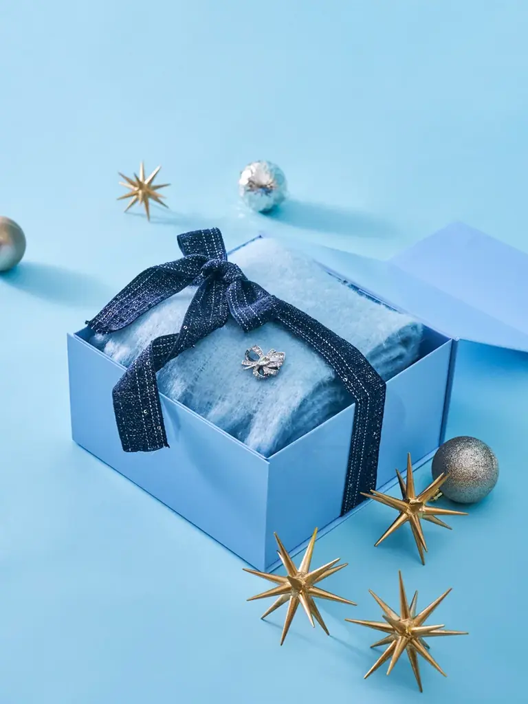 ＜SNIDEL（スナイデル）＞想いを包む、とっておきの冬ギフト「HOLIDAY GIFT SELECTION」を公開！この冬だけの限定カラー＆スペシャルボックスが登場 画像 6