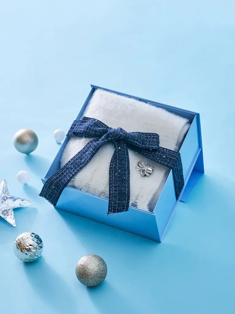 ＜SNIDEL（スナイデル）＞想いを包む、とっておきの冬ギフト「HOLIDAY GIFT SELECTION」を公開！この冬だけの限定カラー＆スペシャルボックスが登場 画像 7