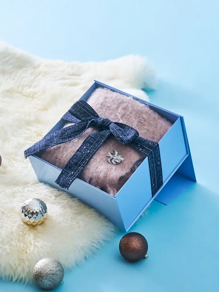 ＜SNIDEL（スナイデル）＞想いを包む、とっておきの冬ギフト「HOLIDAY GIFT SELECTION」を公開！この冬だけの限定カラー＆スペシャルボックスが登場 画像 8