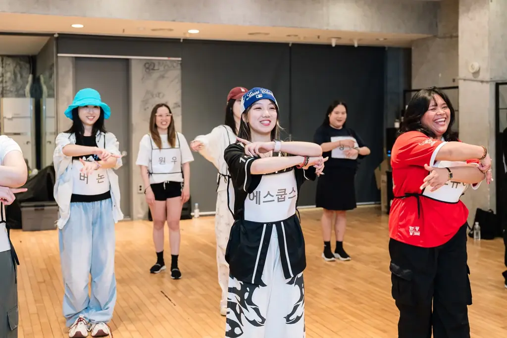 ソウルとロサンゼルスで大好評のSEVENTEENをテーマにした特別なAirbnb体験、ついに東京に上陸 画像 1