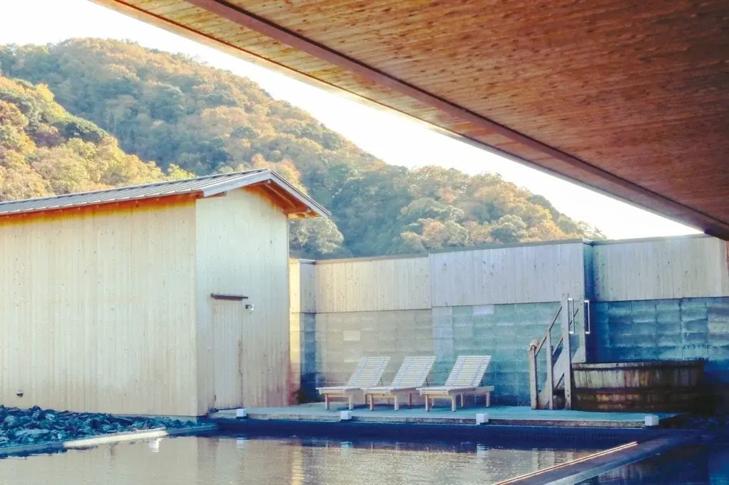 株式会社マルニ木工が初めて取り組んだ国産檜材の地産地消サウナ「kupu sauna」シリーズのkupu saunaチェアを「VISONサウナ」にて日本初導入 画像 1