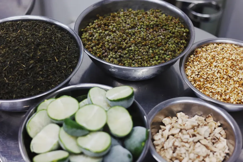 クラフトジン「Spirits of Terroir -高千穂郷・奥阿蘇 山椒- 」エシカル・スピリッツ公式オンラインストア及び実店舗で2025年12月10日（水）より数量・期間限定で発売 画像 5