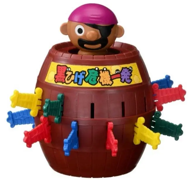 世界初？！黄金に輝く純金製「黒ひげ危機一発」ミニチュアフィギュア50周年を記念して発売 画像 9