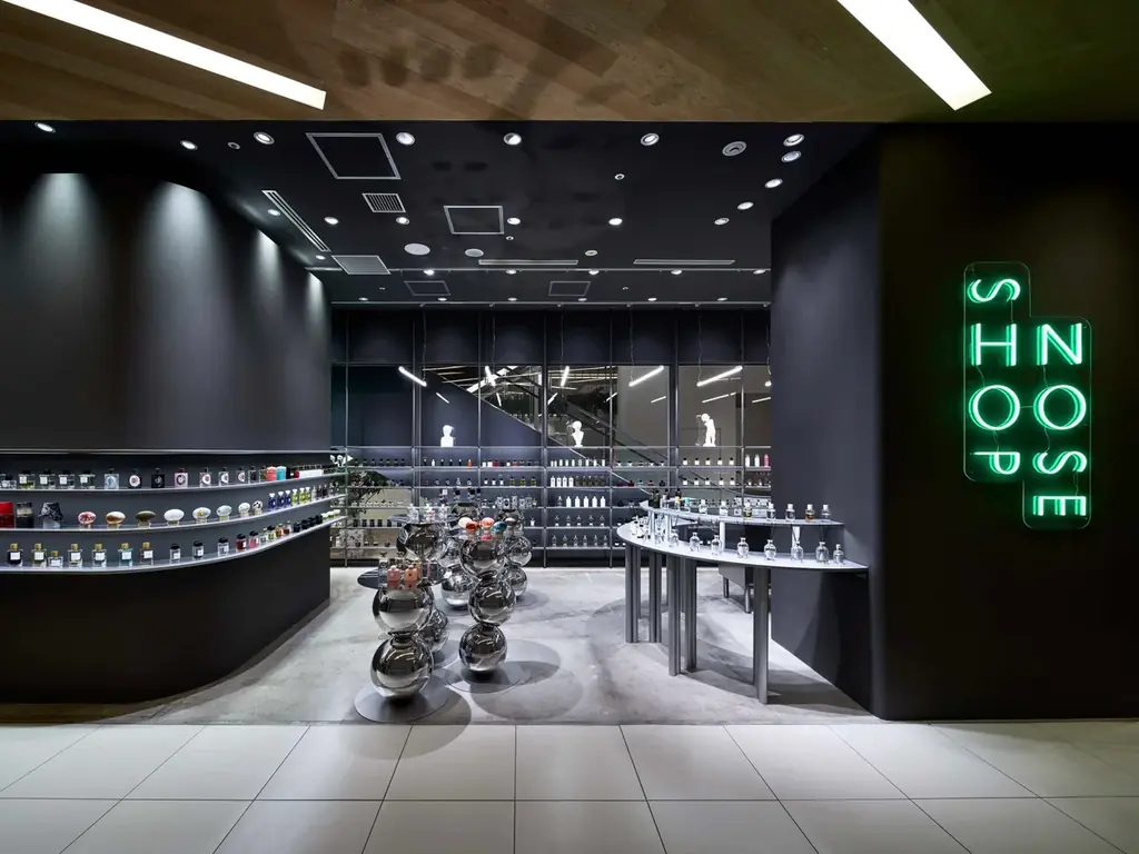 ニッチフレグランス専門店「NOSE SHOP」が、IÉNA LA BOUCLEのホリデーキャンペーン「la boucle christmas」へ参加。ニュウマン新宿にて12/4〜12/14まで開催 画像 4