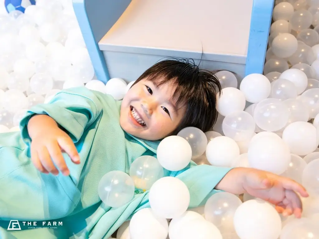 子どもは物語の世界へ、大人はととのいの世界へ。おふろcaféかりんの湯「第二回 読み聞かせ＆オーナメントづくり」開催 画像 2