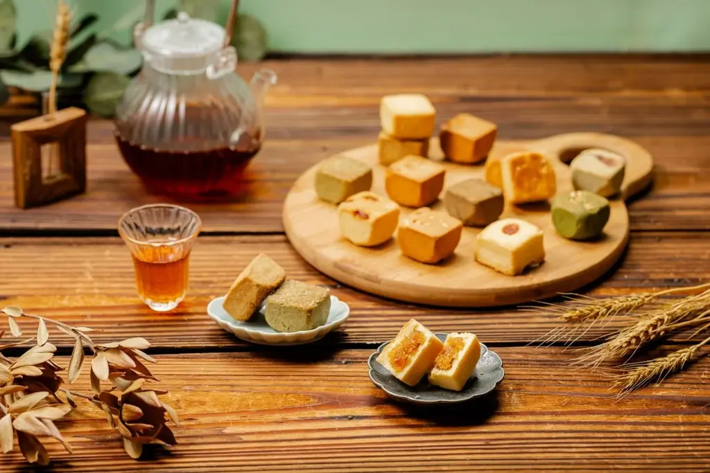 ミニパイナップルケーキ福袋