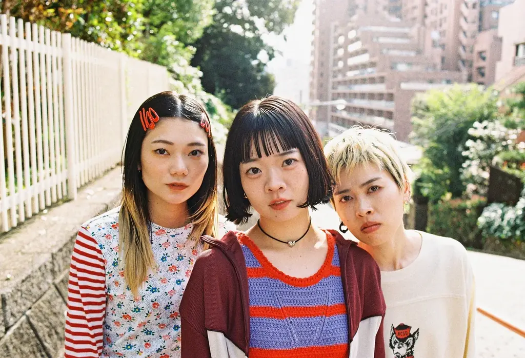 『ユニ春！ライブ ２０２６』学生に大人気のアーティスト５組の出演が決定！「ＳＨＩＳＨＡＭＯ」、「ＣＵＴＩＥ ＳＴＲＥＥＴ」「ＦＲＵＩＴＳ ＺＩＰＰＥＲ」、「ＴＨＥ ＲＡＭＰＡＧＥ」、「マルシィ」 画像 2