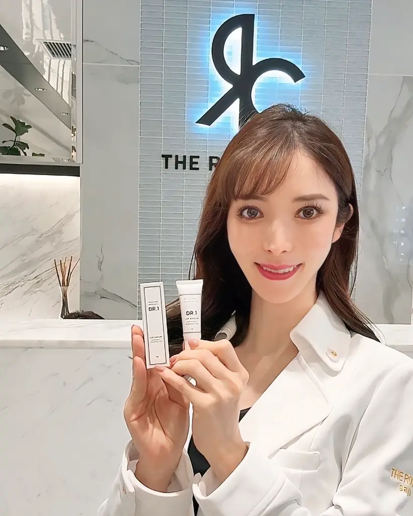 長尾沙也加監修の新ブランドDR.1がオールインワンリップ発売