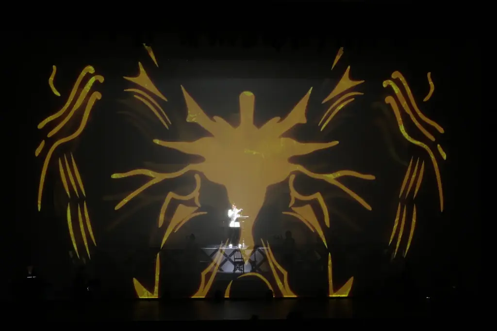 朗読×生演奏×舞踊で作品の世界を立体的に描く。「メタファー：リファンタジオ リーディングライブステージ」開催報告 画像 9