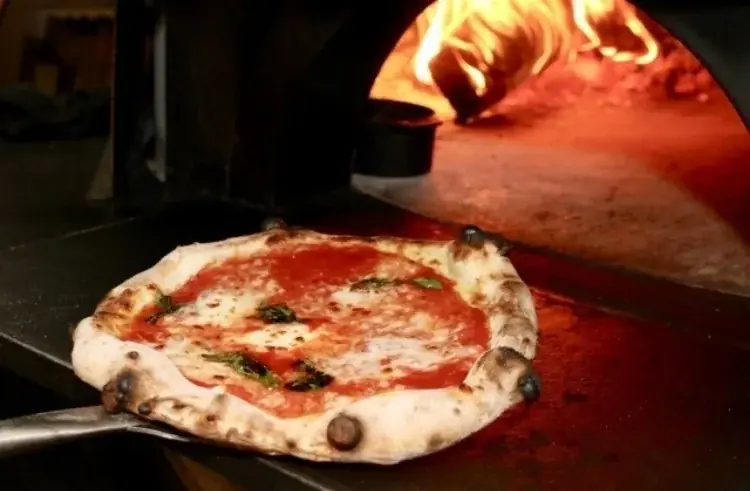 11/20に新オープンした【チーズミート】本格窯焼きナポリピッツァ“全8種”が食べ放題！ 画像 2