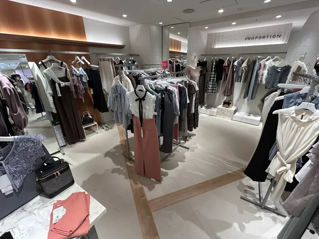 着圧ブランド「ベルミス」、“骨格タイプ別ガードル”をファッションブランド「PROPORTION BODY DRESSING」店頭で販売開始 画像 6