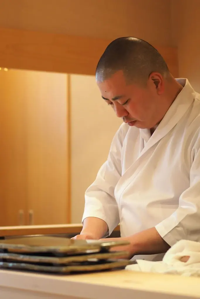 東京中目黒 大人のイノベーティブ酒場「tsumugi」プロデュース。新潟「登喜和鮨」三代目 小林宏輔×「日本酒案内人」多田正樹×tsumugi高山直一 スペシャルディナー“紡”tsumugiを開催 画像 2