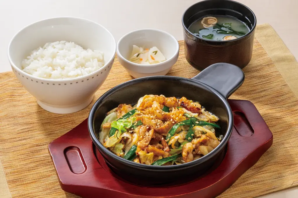 【ガスト】9割のお客様から“満足”の評価（※1）をいただいた「博多もつ鍋やまや」監修 『博多明太もつ鍋』復活！ 新作スイーツ『蜜いもandマロンフェア』も開催 画像 6