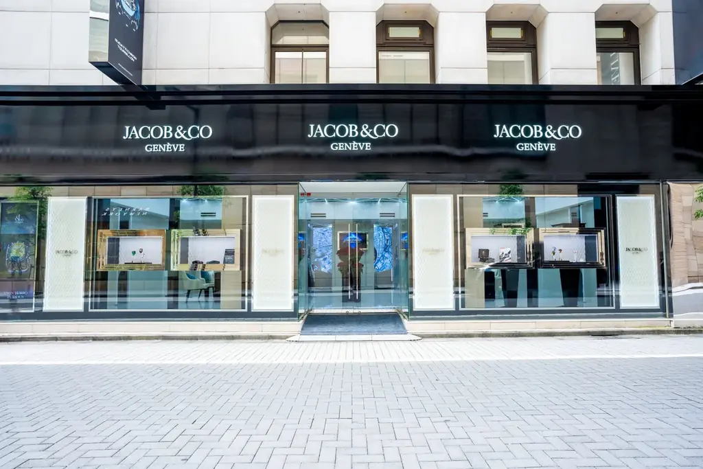 【Jacob&Co. × G-DRAGON】新作リミテッドエディション「Jacob & Co. × G-DRAGON PEACEMINUSONE イヤリング（ピアス仕様）」発売 画像 6