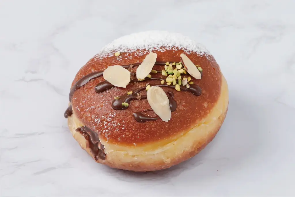 【メゾン・イチ プリュス越谷レイクタウン店】冬のシーズン限定！贅沢な「あまおう苺」を味わう新作パンを販売開始 画像 10