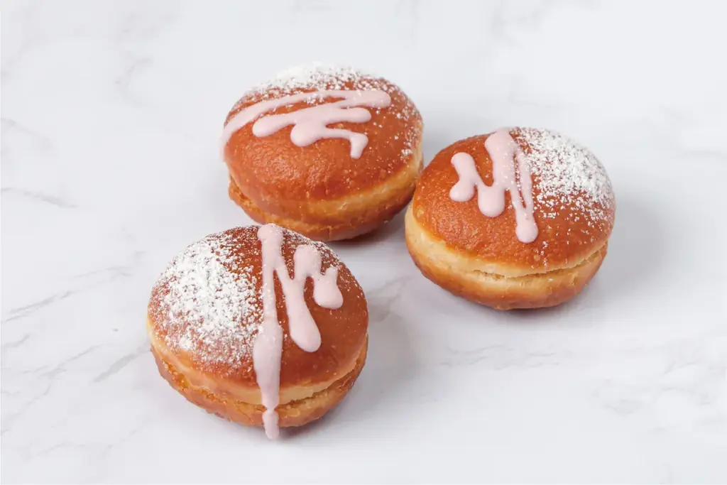 【メゾン・イチ プリュス越谷レイクタウン店】冬のシーズン限定！贅沢な「あまおう苺」を味わう新作パンを販売開始 画像 16