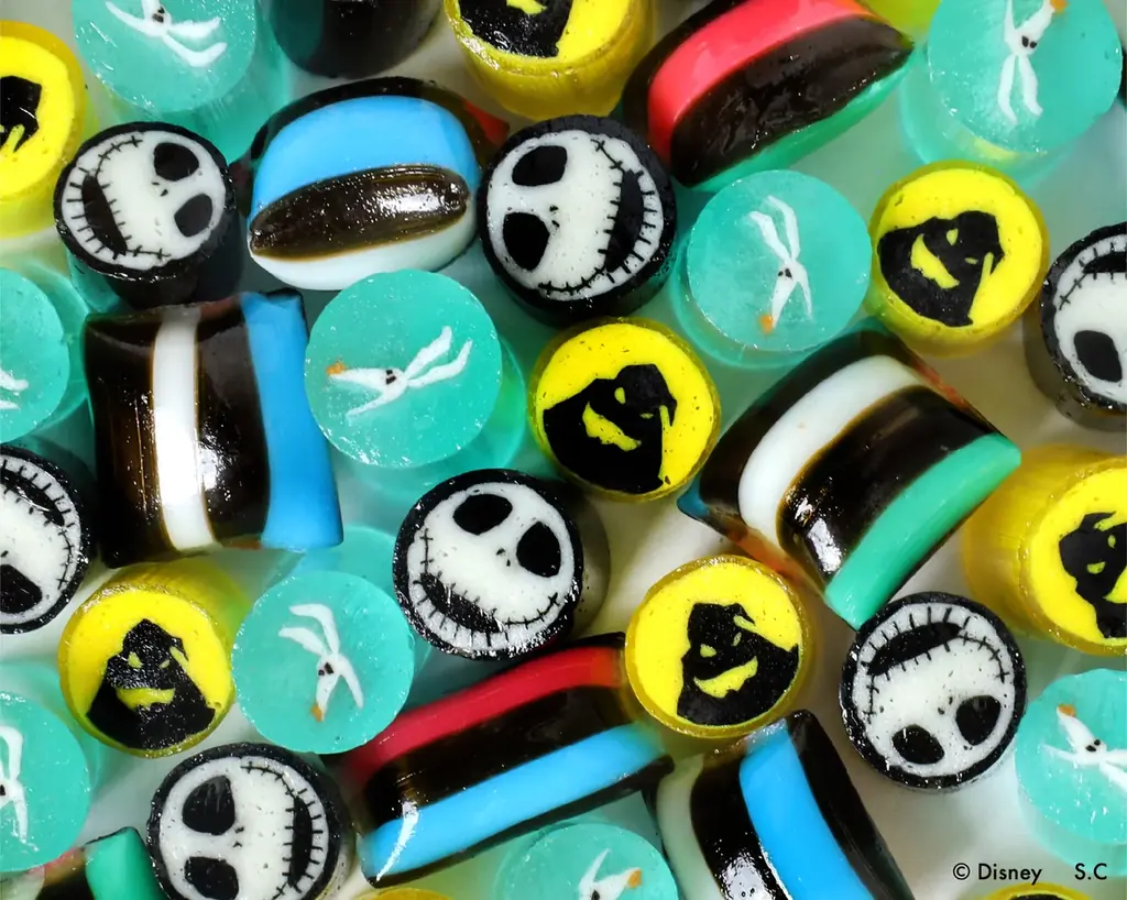 ディズニー・アニメーション映画『ティム・バートン ナイトメアー・ビフォア・クリスマス』の世界観を表現したキャンディ・グミが登場！12月3日（水）より発売 画像 3