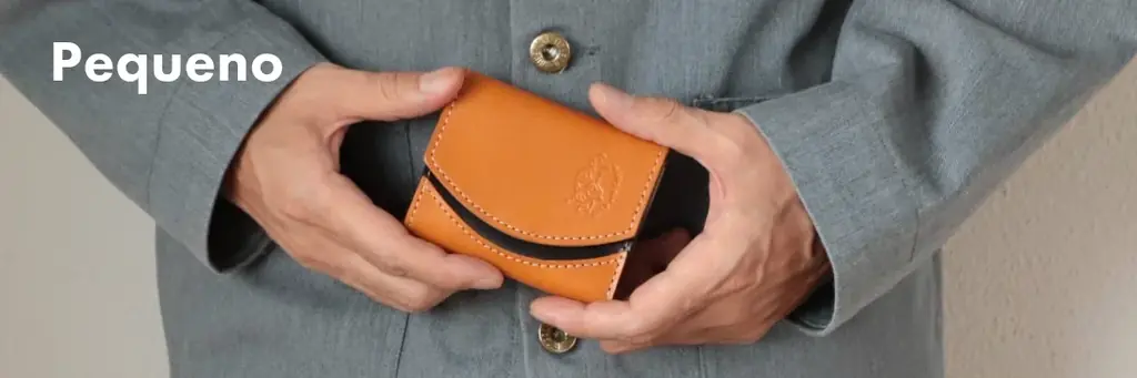 まだ間に合う【オーダーメイドのクリスマスギフト】カラーが選べる本革ミニ財布「小さいふ」が、12月8日まで受付中。 画像 6