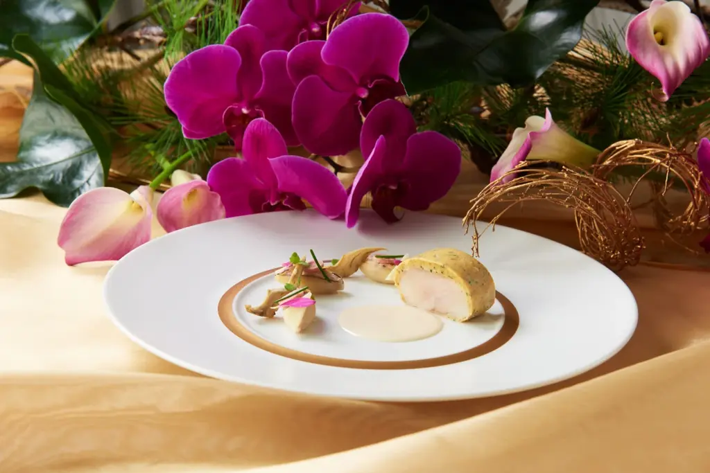 年末年始をもっと特別に。「フランス版人間国宝」M.O.F.シェフが贈る至福のひととき。 画像 4