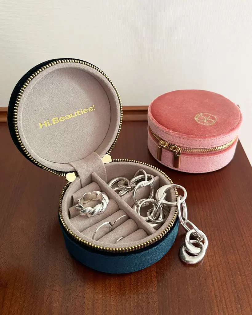 ホリデーシーズンに向けたネイル商品とジュエリーをキュレーションする〈b/beaut BEAMS〉のポップアップショップを、12月11日（木）〜25日（木）に「ビームス 北千住」で開催 画像 6