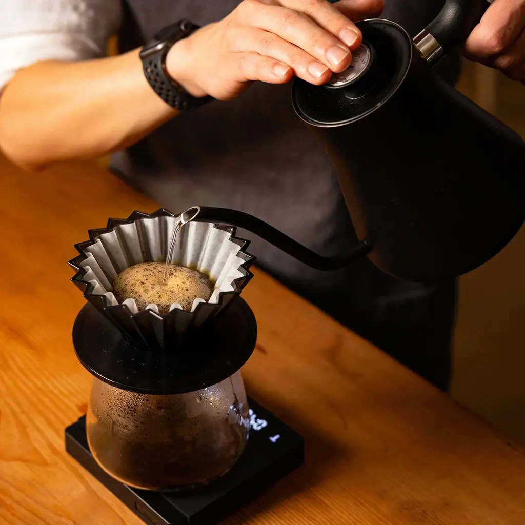 ＜THE CITY BAKERY 初＞ お客さまの目の前で淹れるハンドドリップコーヒーと共に、「THE CITY BAKERY 天神ソラリアプラザ」がパワーアップして戻ってきます！ 画像 2