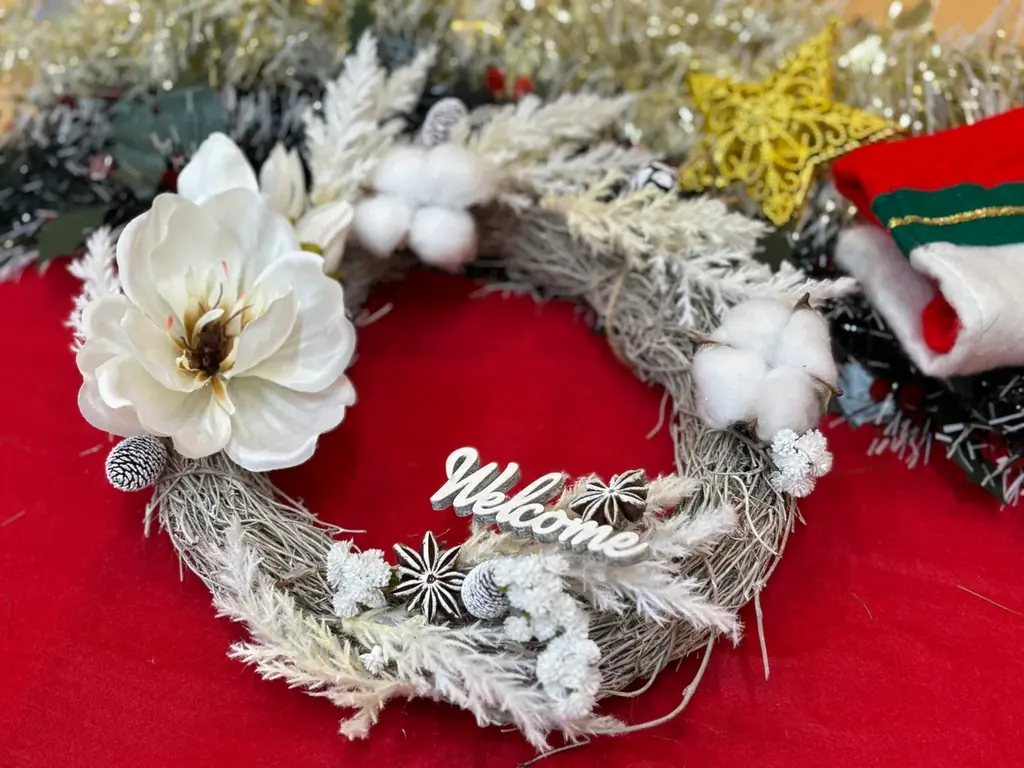 【横須賀・ソレイユの丘】冬限定の体験型クリスマスイベント『きらめく丘のぬくもりクリスマス』を開催！リース作りやトナカイに変身した動物たちとのふれあい、クリスマスフードも期間限定で登場。 画像 7