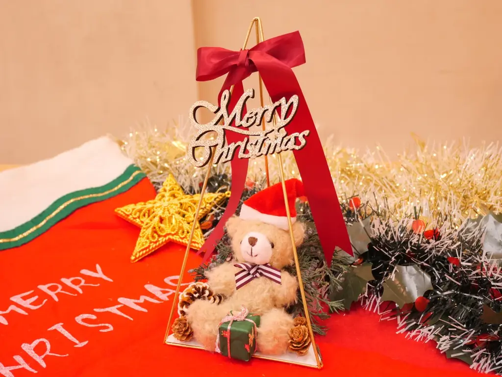 【横須賀・ソレイユの丘】冬限定の体験型クリスマスイベント『きらめく丘のぬくもりクリスマス』を開催！リース作りやトナカイに変身した動物たちとのふれあい、クリスマスフードも期間限定で登場。 画像 8