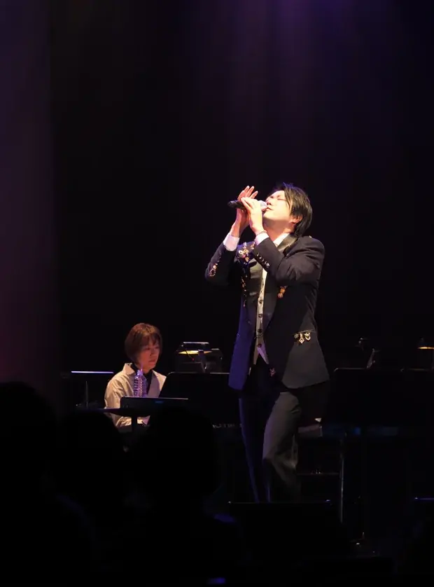 2025年12月25日(木)「クリスマスディナーショー」開催 ホテルグリーンパーク津 画像 2