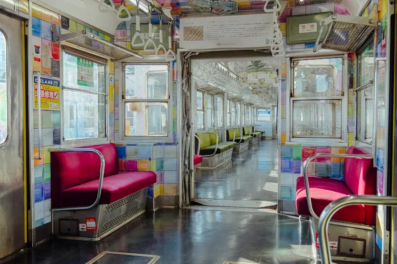 ヘラルボニー、高松・琴電と協業しアートラッピング電車をデザイン 画像 9