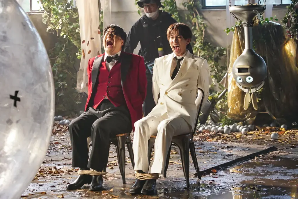 「PACHI-PACHI-7（パチパチセブン）」Season２スタート！　藤田ニコルさんが新キャラ「PACHI-PACHI-QUEEN(パチパチクイーン)」を熱演 画像 5