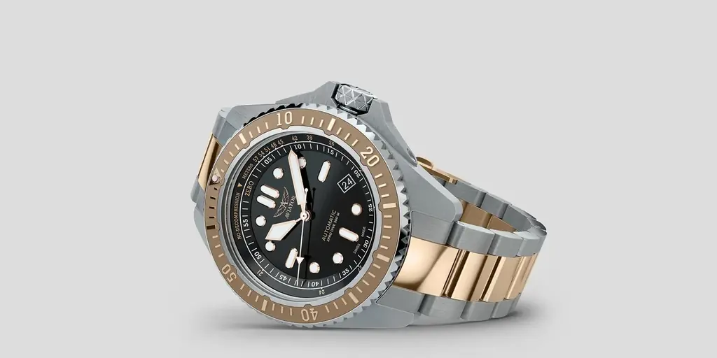 海と空、二つの極限環境を制する新世代ダイバーズウォッチ「XPRO DIVE 300 AUTO」発売! Navy SEALs ダイビングマニュアルを搭載した“二環境対応”ツールウォッチ 画像 9