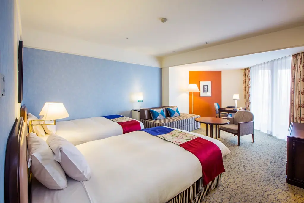 【ポートピアホテル】 本物のトナカイと出会える、特別な宿泊プランが登場。トナカイグリーティング付！神戸どうぶつ王国＆宿泊プラン（～12/24まで） 画像 2