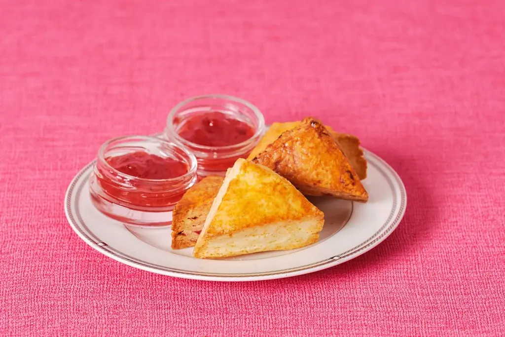 旬のいちごが主役！愛らしさ溢れるテディベア尽くしのとびきりキュートなスイーツ『いちごとスウィートベアのアフタヌーンティー』 画像 8