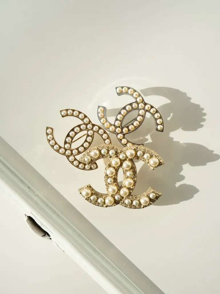 【スーパー エー マーケット】世界各国から厳選したAランクのブローチが一堂に会する〈SUPER BROOCH MARKET〉が開催 画像 4