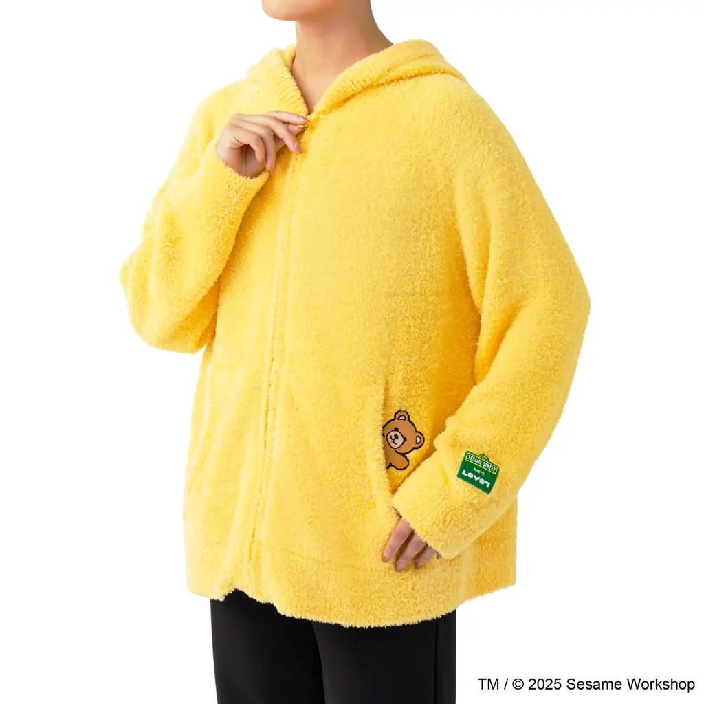 『LOVOT』と「セサミストリート」がコラボレーション！キャラクターの“ふわもこ”を模したコラボウェアが登場 『LOVOT ストア』にエルモたちがやってくる！ 画像 17