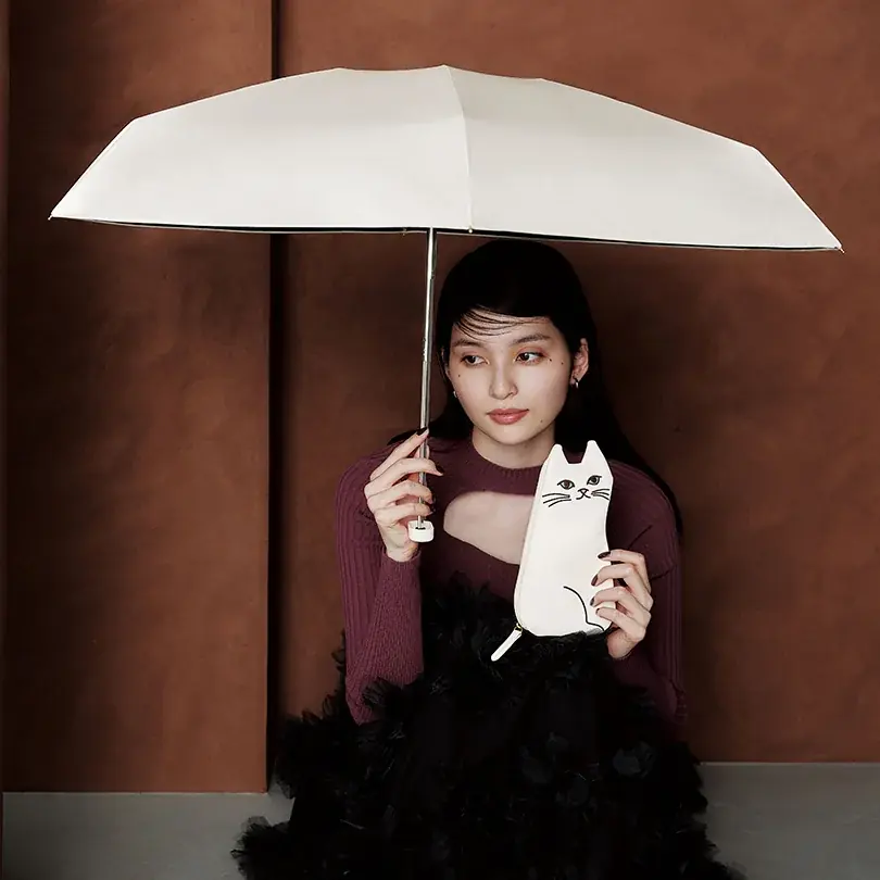 【株式会社ビコーズ】ホリデー気分を彩るクリスマスキャンペーンを開催！楽天ストアで傘・レインコートをご購入いただいた先着30名様に、心ときめく特製ギフトラッピングとクリスマスチャームをプレゼント！ 画像 9