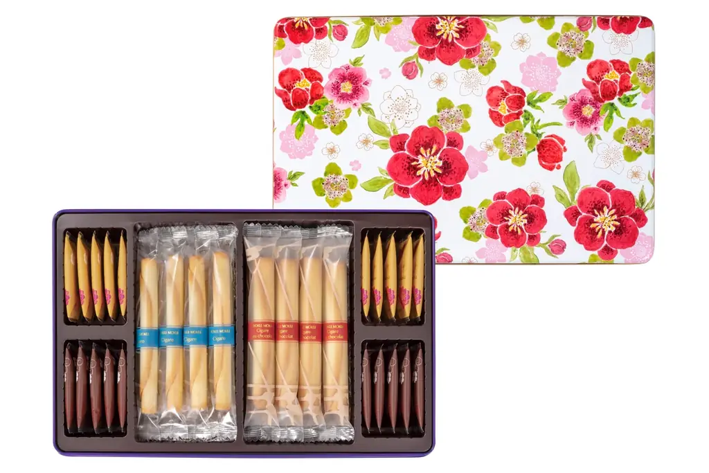 冬の贈りもの、自分へのごほうびに 艶やかなクリスマスローズが彩る「カドー ドゥ リベール」12月20日(土)発売 画像 7