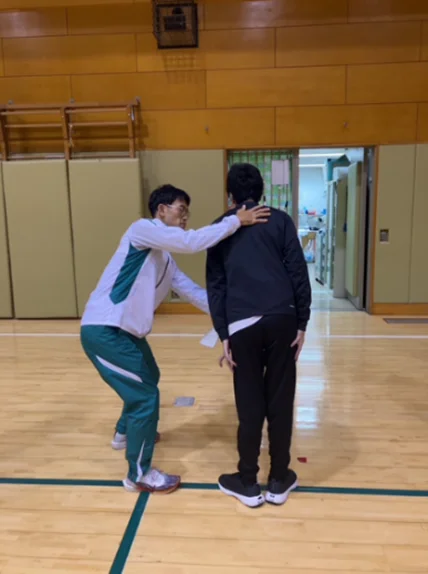 盲学校生徒を対象に熊谷豊選手による「走り方講座」を実施 画像 1