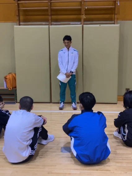 盲学校生徒を対象に熊谷豊選手による「走り方講座」を実施 画像 2