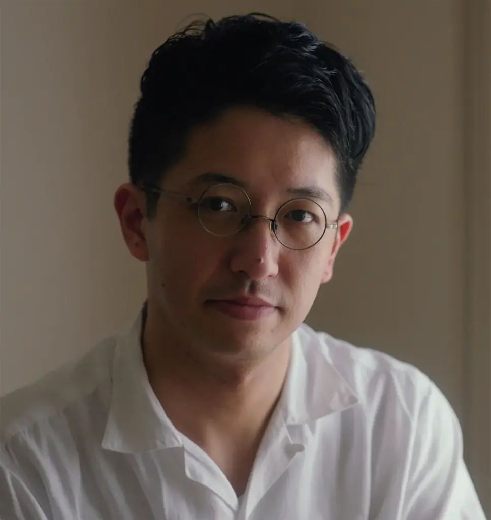 新聞社の記憶が残る銀座に“新聞”と“文字”をテーマにしたアートなクリスマスツリーが登場 画像 3