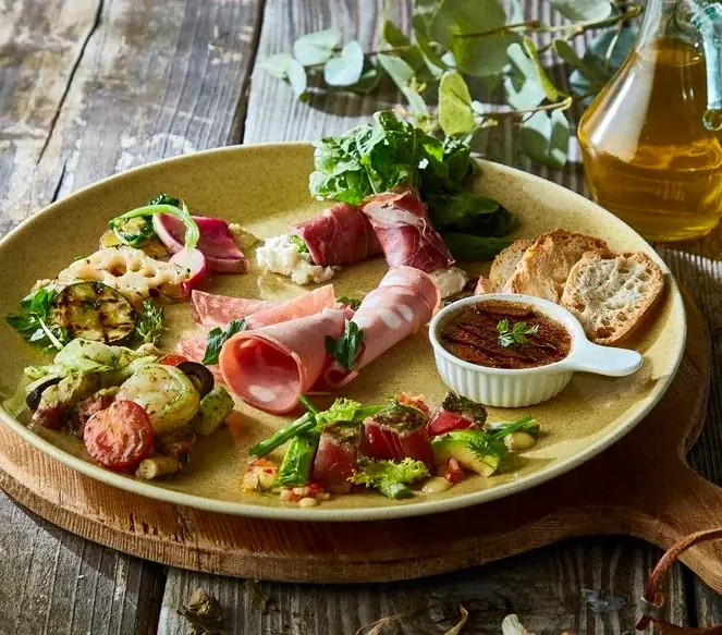 イタリアンレストラン「TO THE HERBS」の新業態！自家製生パスタとスイーツを楽しめる『TO THE HERBS　CAFE＆PASTA』12月5日大阪・梅田の地下街「ディアモール大阪」にオープン 画像 3