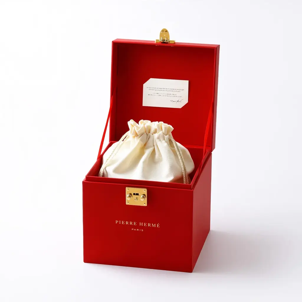 ピエール・エルメ・パリ、新作「パネットーネ オ レザン エ ア ロランジュ」を本日より発売 画像 3