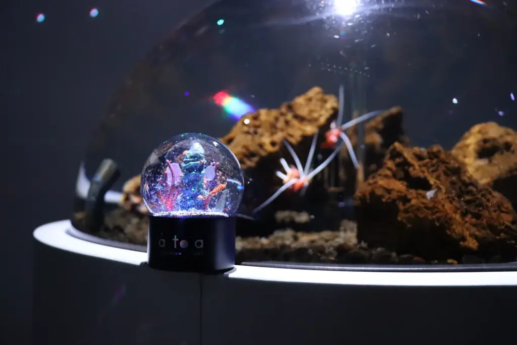 アトアの国内最大級の球体水槽“AQUA TERRA”がオリジナルスノードームに！【神戸の港の劇場型アクアリウム】 画像 3