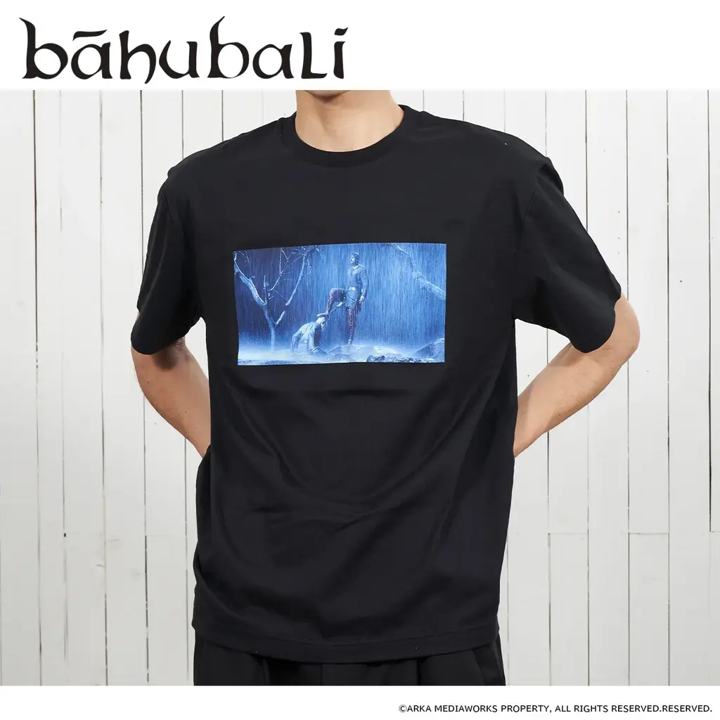 インド映画『バーフバリ』×プレミアムバンダイのコラボがついに結願！40cm超の巨大アクスタや映画の世界に入り込めるタオル、『有給休暇中』アクスタなど展開。 画像 19