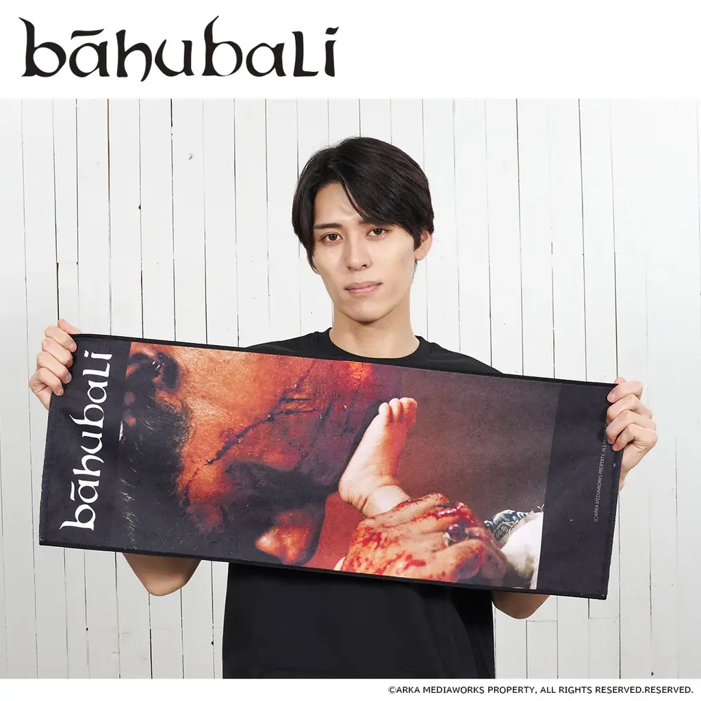 インド映画『バーフバリ』×プレミアムバンダイのコラボがついに結願！40cm超の巨大アクスタや映画の世界に入り込めるタオル、『有給休暇中』アクスタなど展開。 画像 23