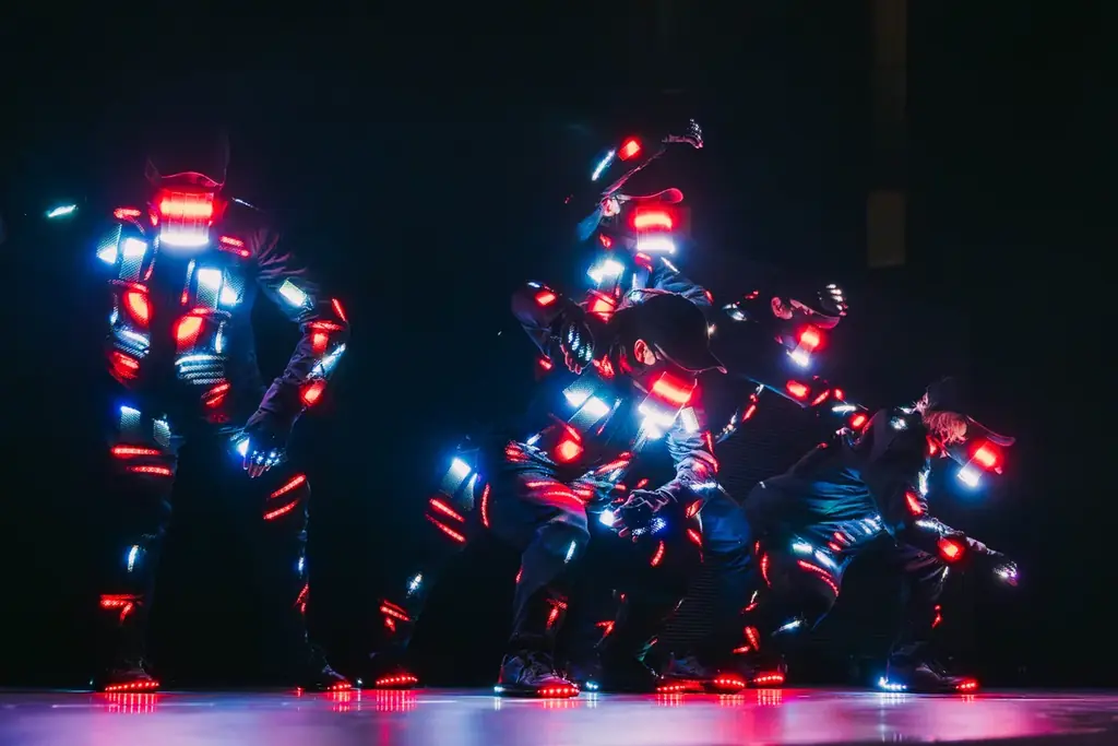 蜷川実花 with EiM 初音ミク、Shigekix、ハローキティ、MPLUSPLUS DANCERSによる大晦日カウントダウンイベント「Happy New Year Tokyo 2026」演目発表 画像 6