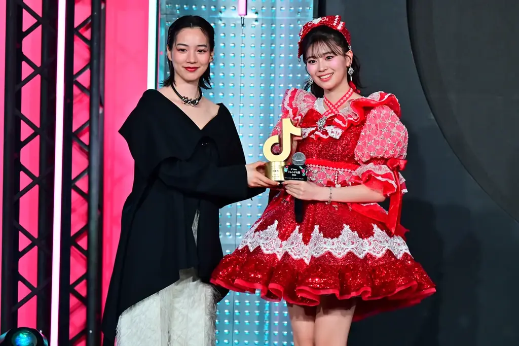 「TikTokトレンド大賞2025」大賞は、アニメ『呪術廻戦』に決定！プレゼンターでのんが登壇。TikTokを基軸に社会やカルチャーに影響を与えたコンテンツが勢ぞろい 画像 5